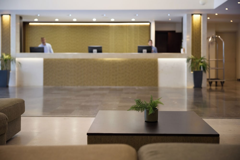 Blue Bay Beach Resort — Hotel building in Ialyssos, South Aegean