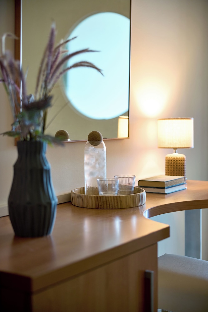 Blue Bay Beach Resort — Hotel rooms in Ialyssos, South Aegean