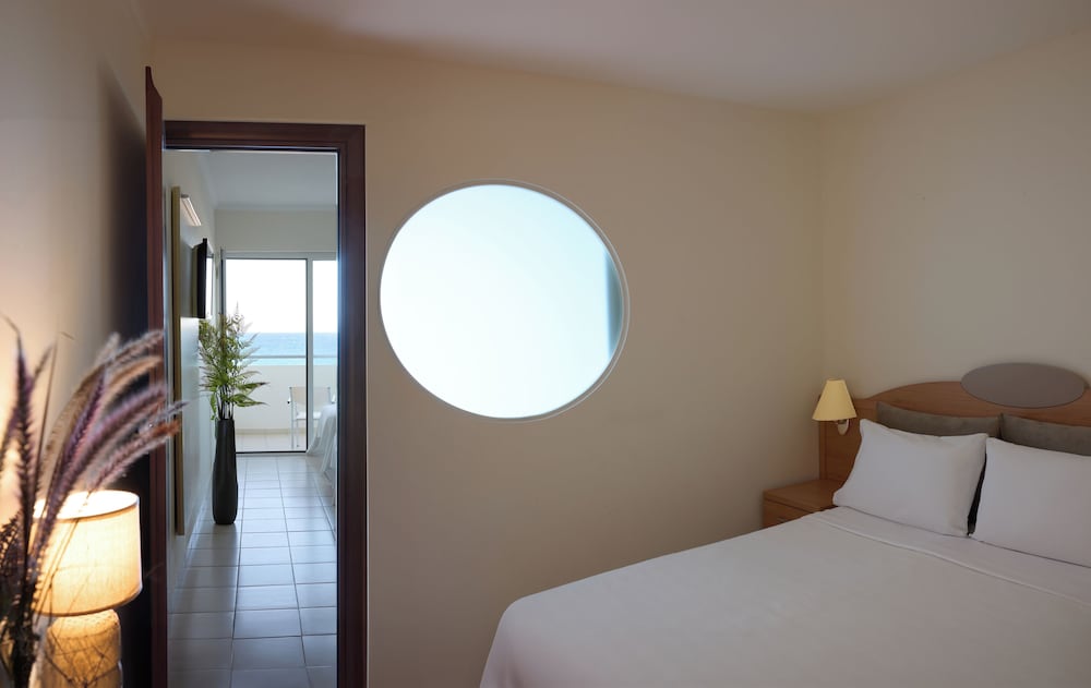 Blue Bay Beach Resort — Hotel rooms in Ialyssos, South Aegean