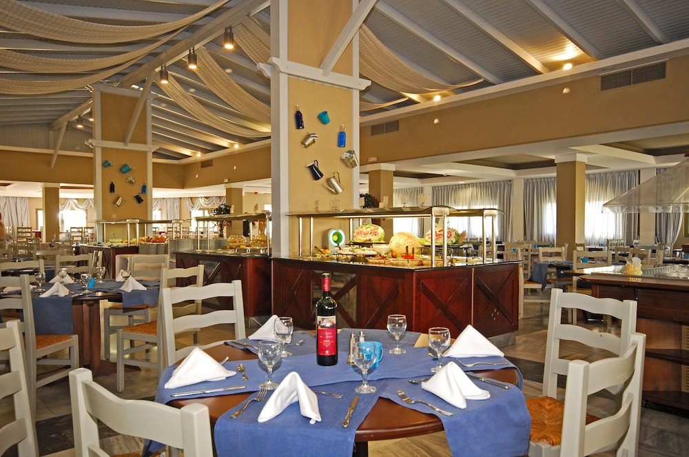 Kipriotis Village Resort by Anayia All Inclusive Resorts — Restaurant in Psalidi, South Aegean