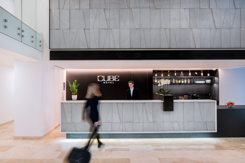 Hotel CUBE Prague — Restaurant & bars in Prague, Prague