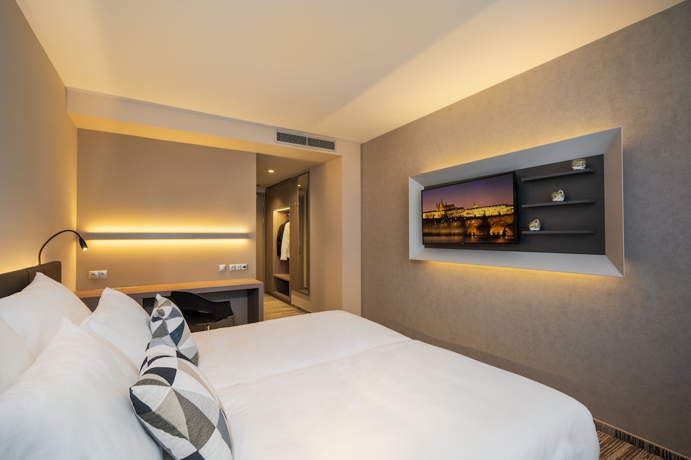 Hotel CUBE Prague — Hotel rooms in Prague, Prague