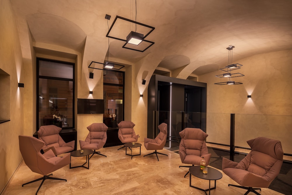 Hotel CUBE Prague — Restaurant & bars in Prague, Prague