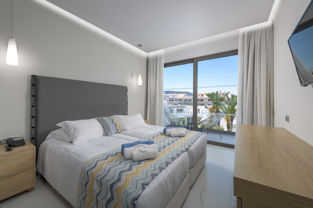 Avra Beach Resort Hotel & Bungalows - All Inclusive — Rooms in Ialyssos, South Aegean