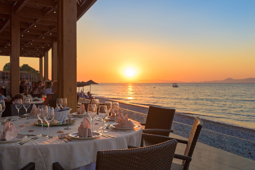 Avra Beach Resort Hotel & Bungalows - All Inclusive — Restaurant in Ialyssos, South Aegean