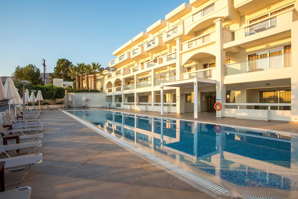 Lindos White Hotel & Suites — Pool in Lindos, South Aegean