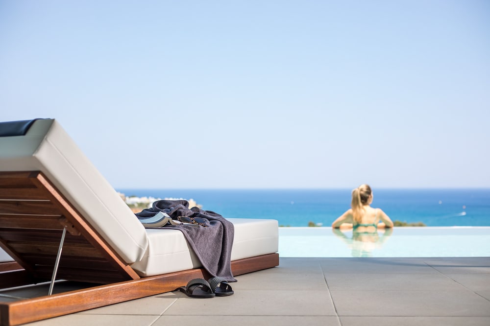 Lindos White Hotel & Suites — Rooms in Lindos, South Aegean