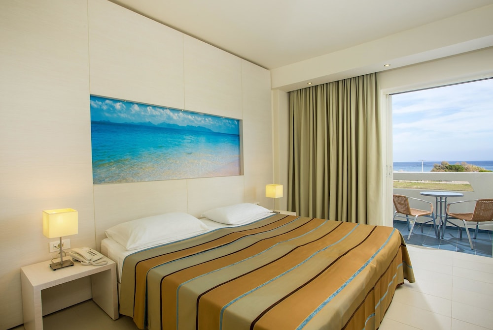 Lindos White Hotel & Suites — Rooms in Lindos, South Aegean