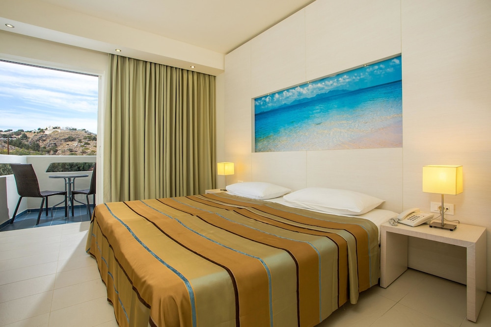 Lindos White Hotel & Suites — Rooms in Lindos, South Aegean