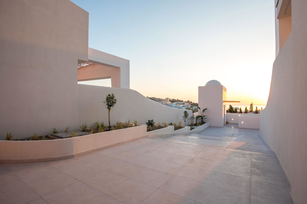 Lindos White Hotel & Suites — Shared spaces in Lindos, South Aegean