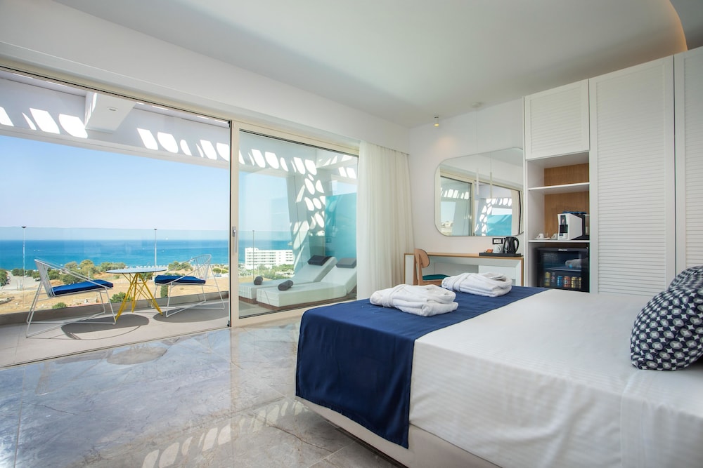 Lindos White Hotel & Suites — Rooms in Lindos, South Aegean