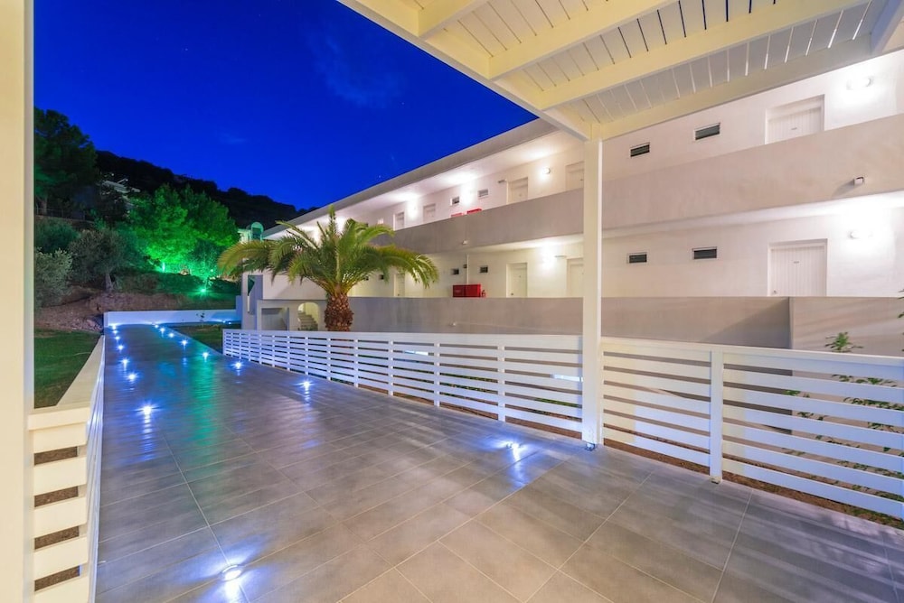 Lindos White Hotel & Suites — Shared spaces in Lindos, South Aegean