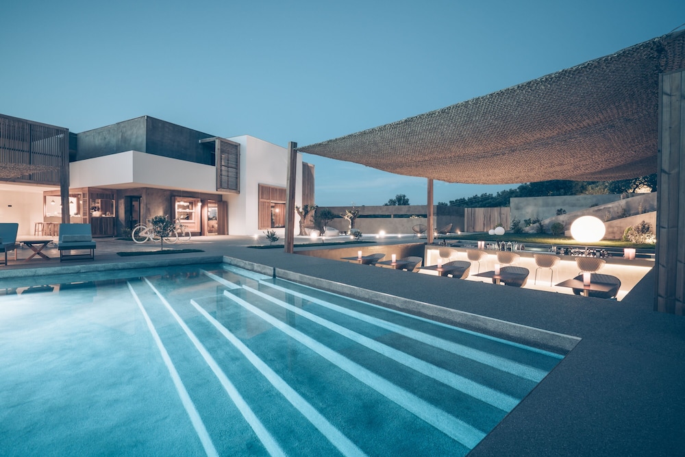 Zante Maris Suites - Adults Only — Swimming pool in Tsilivi, Ionian Islands