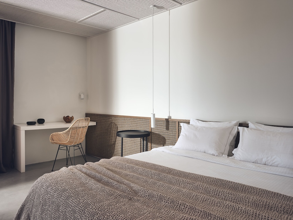Zante Maris Suites - Adults Only — Hotel rooms in Tsilivi, Ionian Islands