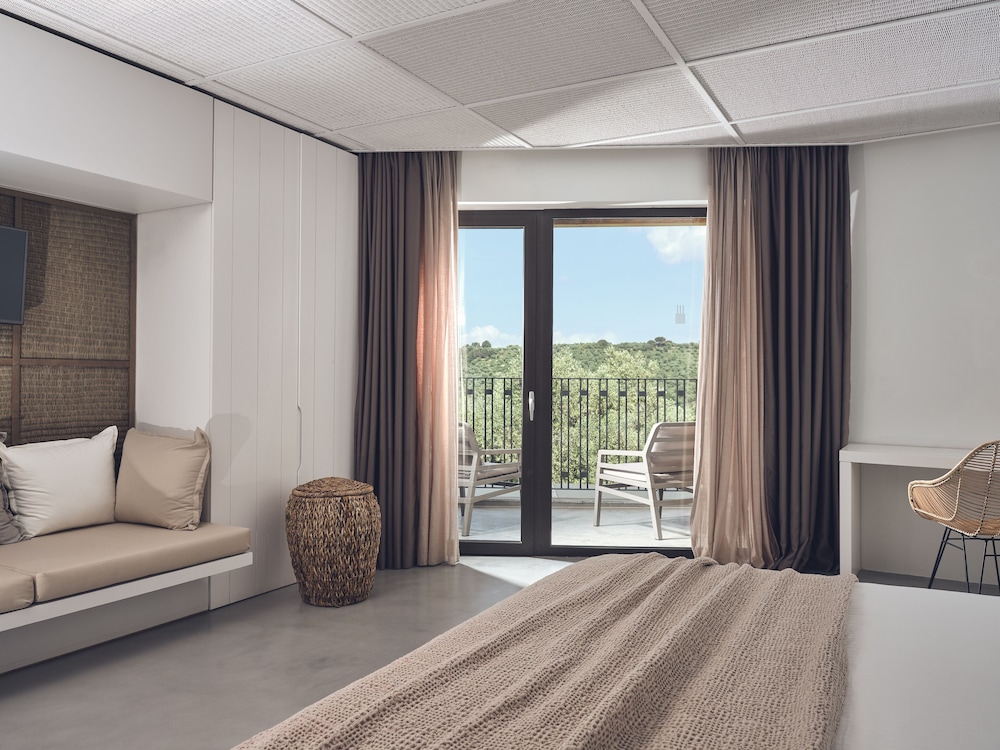 Zante Maris Suites - Adults Only — Hotel rooms in Tsilivi, Ionian Islands