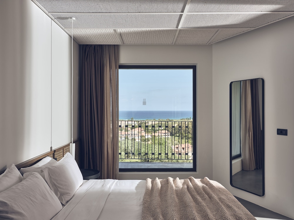Zante Maris Suites - Adults Only — Hotel rooms in Tsilivi, Ionian Islands