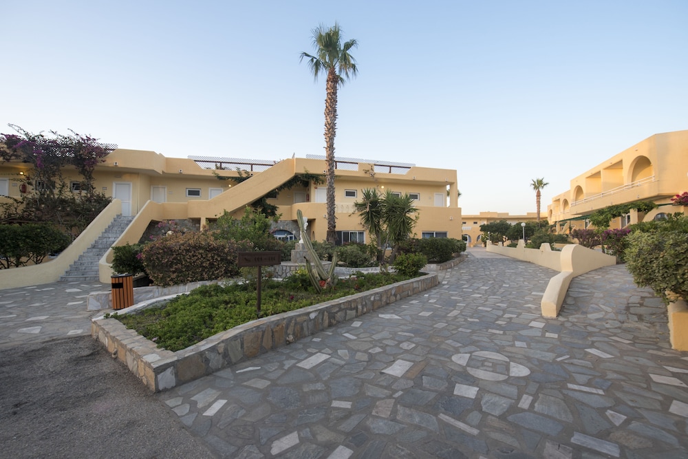 Eurovillage Achilleas Hotel — Hotel building in Mastichari, South Aegean