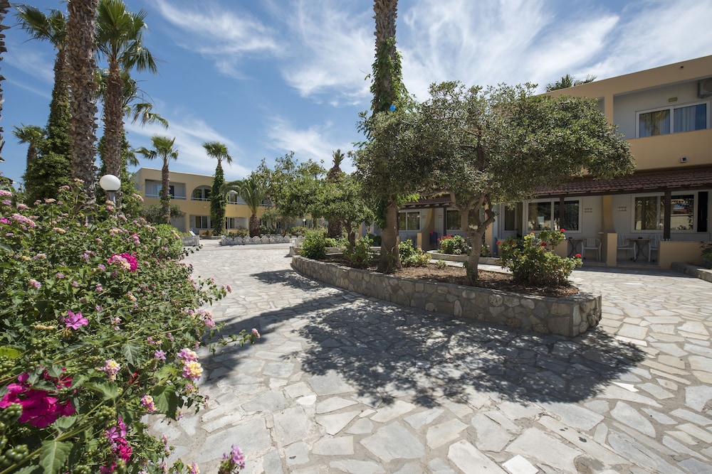 Eurovillage Achilleas Hotel — Hotel building in Mastichari, South Aegean