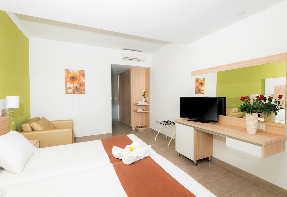 Eurovillage Achilleas Hotel — Hotel rooms in Mastichari, South Aegean