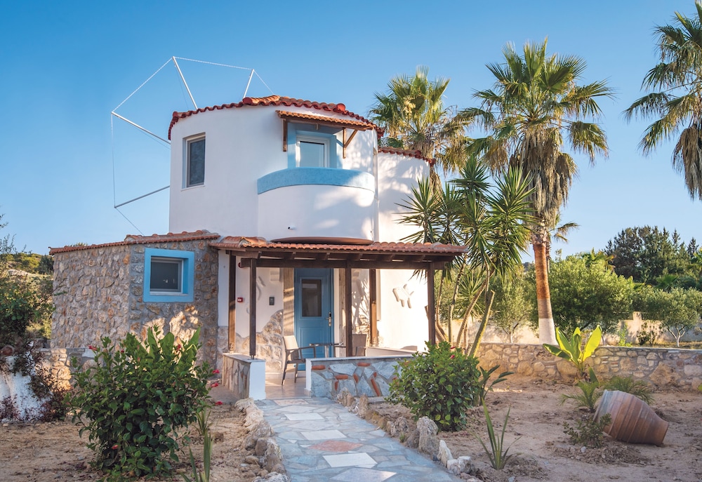 Eurovillage Achilleas Hotel — Hotel building in Mastichari, South Aegean