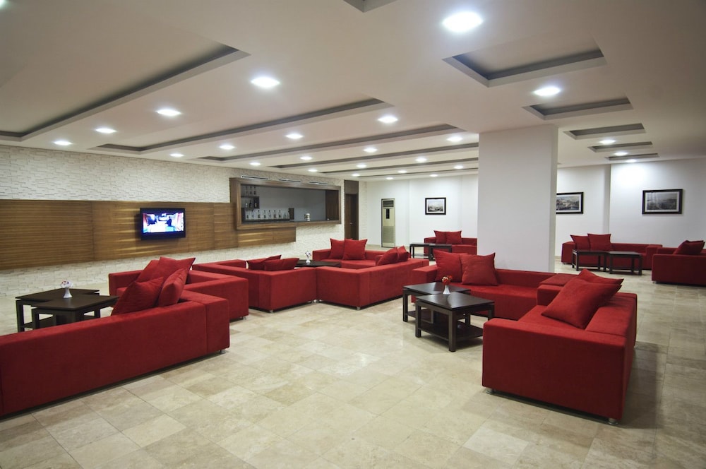 Yalihan Una — Restaurant & bars in Avsallar