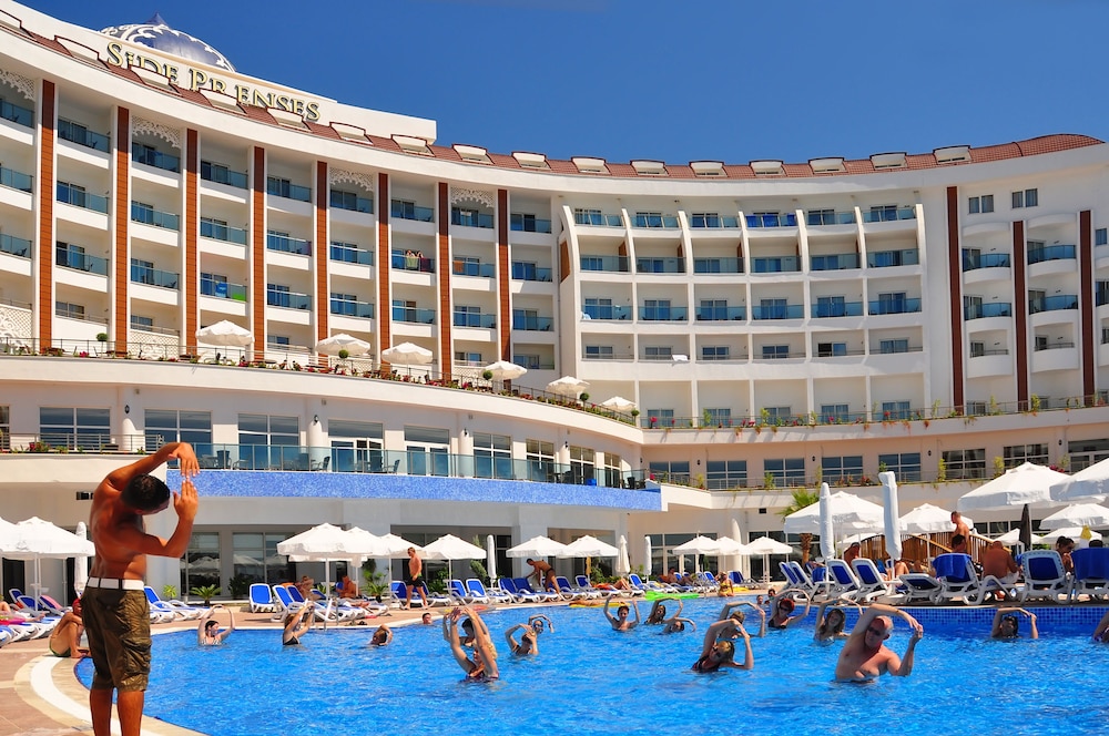 Side Prenses Resort Hotel & Spa - All Inclusive — Swimming pool in Side