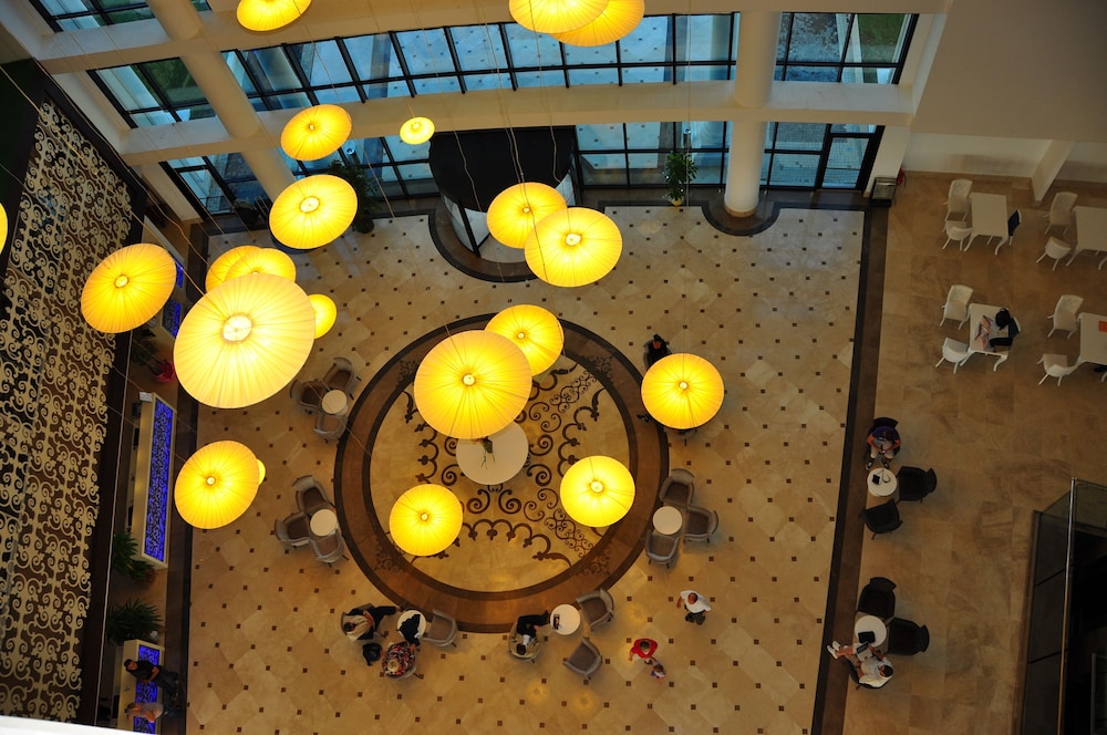 Side Prenses Resort Hotel & Spa - All Inclusive — Hotel building in Side