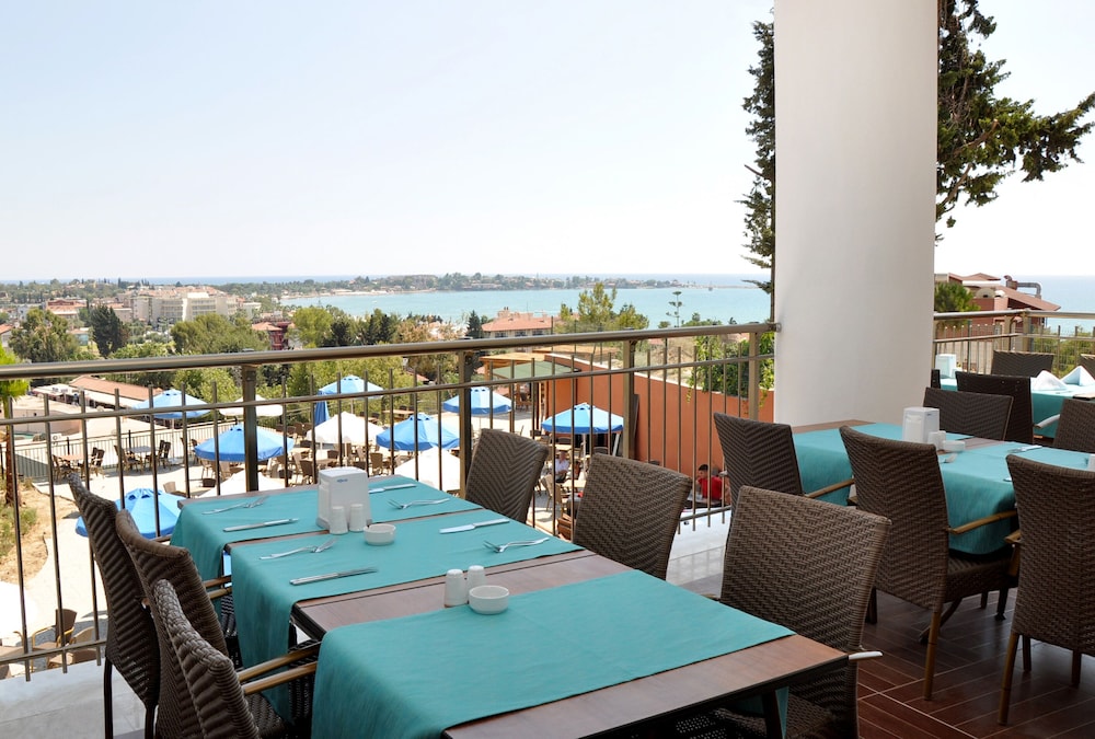 Side Prenses Resort Hotel & Spa - All Inclusive — Restaurant & bars in Side