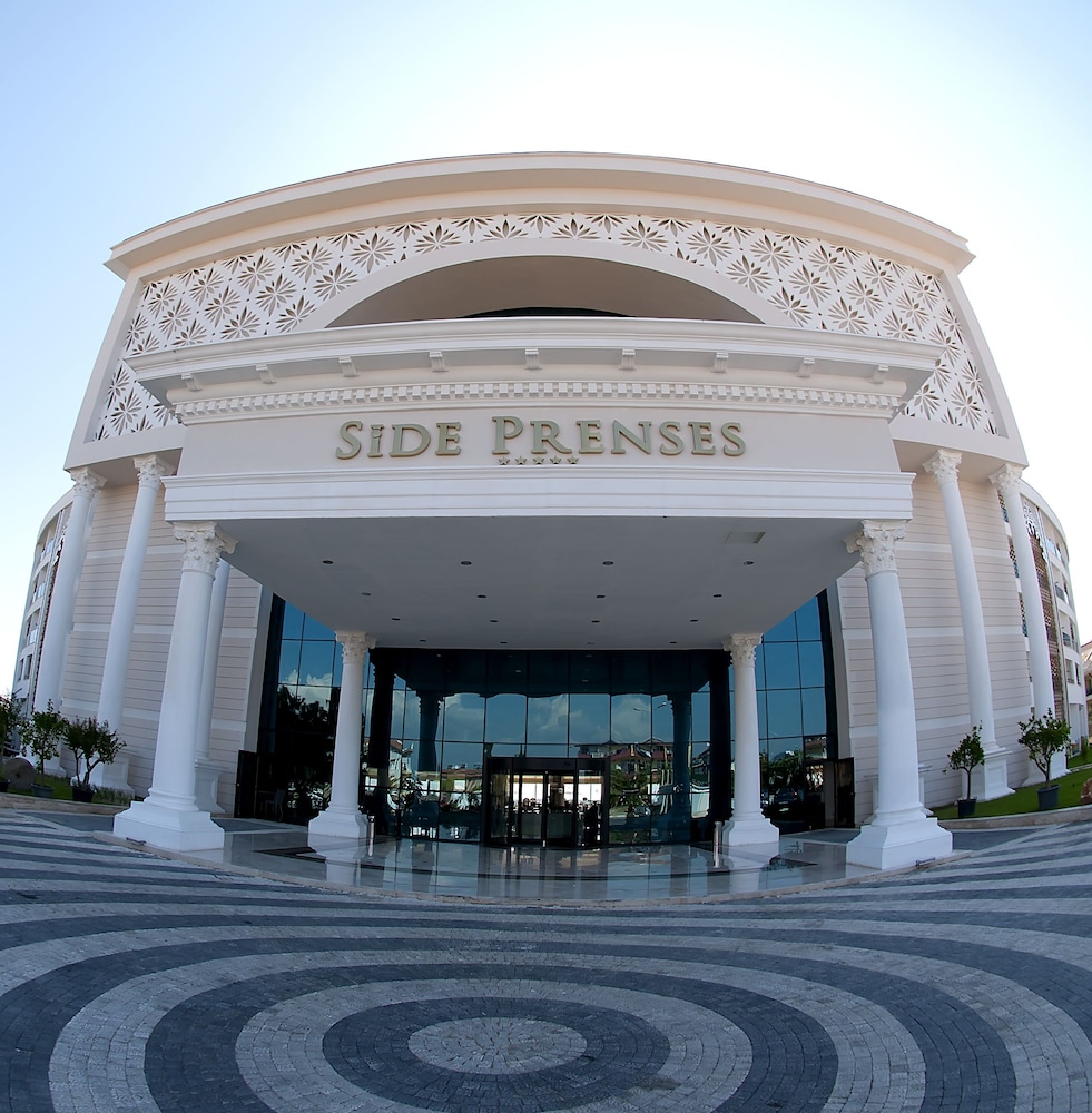 Side Prenses Resort Hotel & Spa - All Inclusive — Hotel building in Side