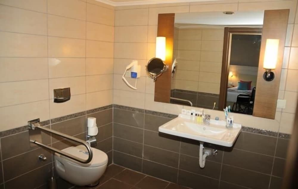 Side Prenses Resort Hotel & Spa - All Inclusive — Hotel rooms in Side