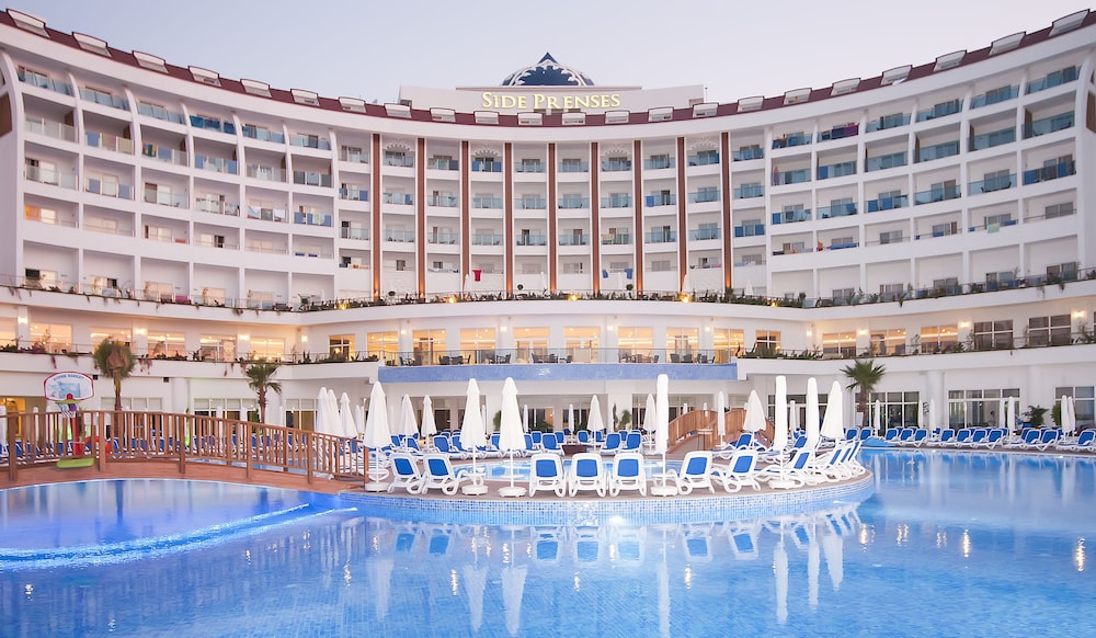 Side Prenses Resort Hotel & Spa - All Inclusive — Hotel building in Side