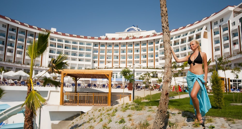 Side Prenses Resort Hotel & Spa - All Inclusive — Hotel building in Side