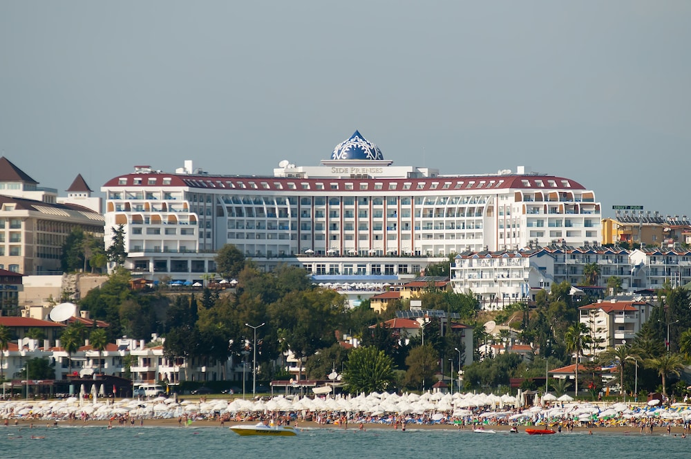Side Prenses Resort Hotel & Spa - All Inclusive — Hotel building in Side
