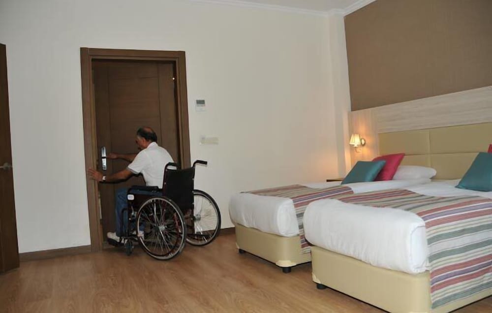 Side Prenses Resort Hotel & Spa - All Inclusive — Hotel rooms in Side