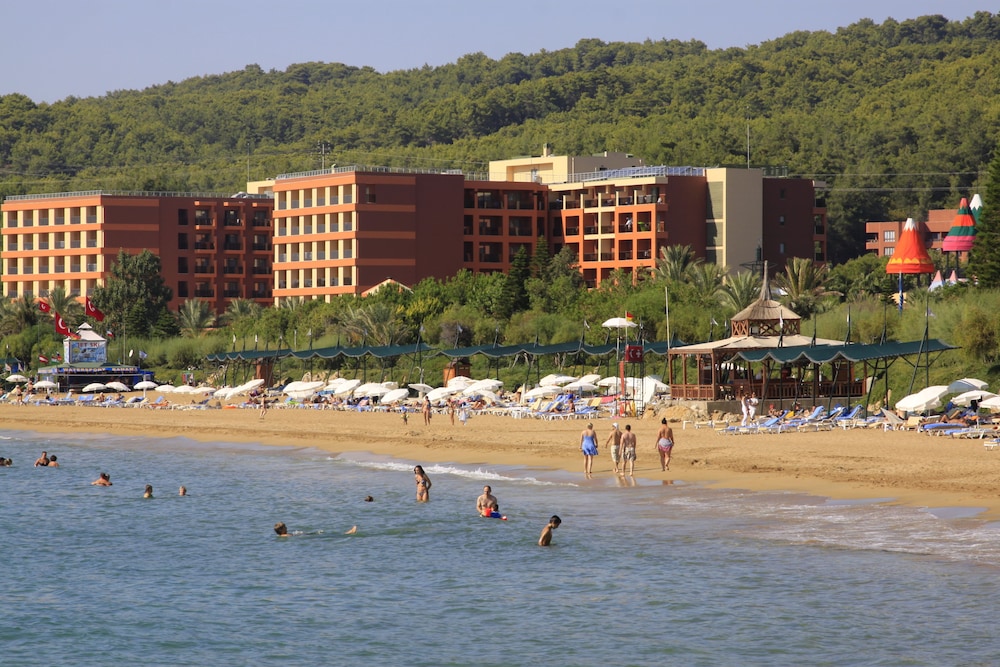 AQI Pegasos Royal - All inclusive — Beach in Avsallar