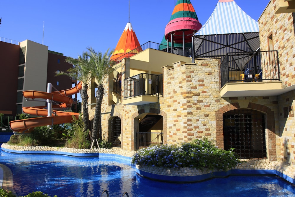 AQI Pegasos Royal - All inclusive — Attractions for children in Avsallar