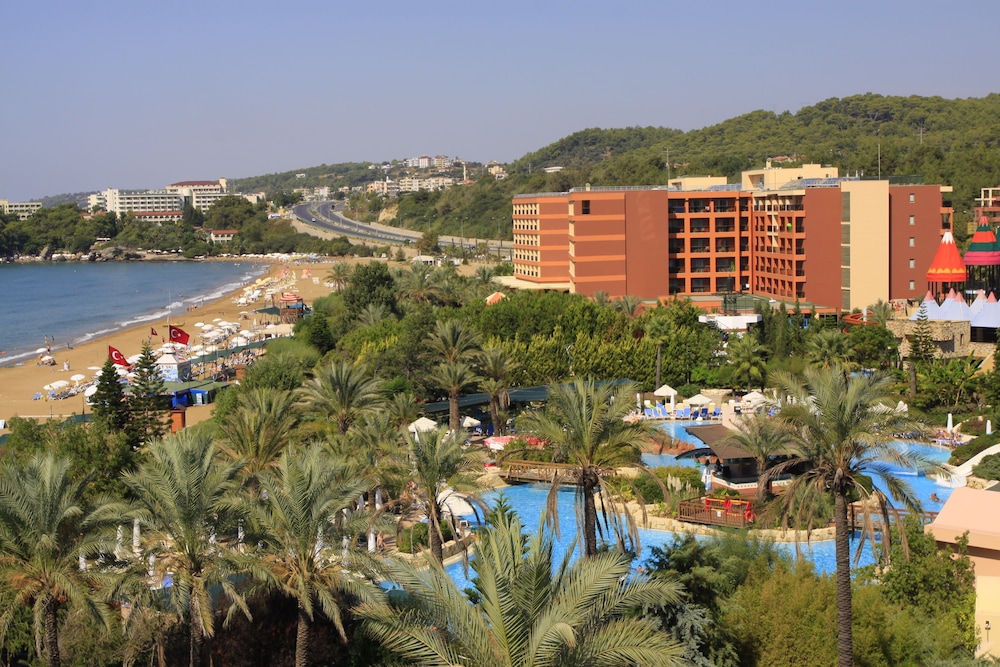 AQI Pegasos Royal - All inclusive — Beach in Avsallar
