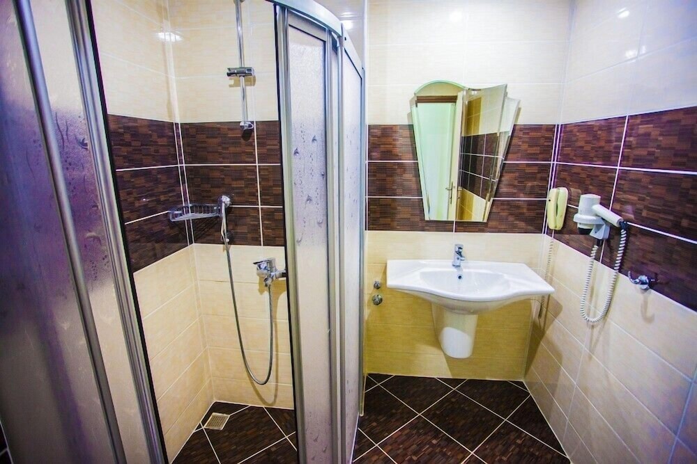 Kleopatra Beach Hotel - All Inclusive — Hotel rooms in Alanya