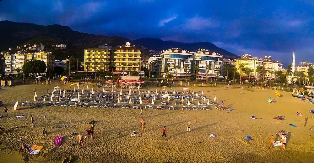 Kleopatra Beach Hotel - All Inclusive — Beach in Alanya