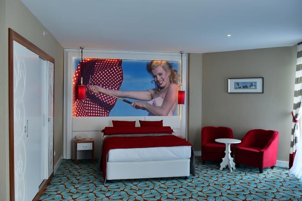 Vikingen Infinity Resort & Spa - All Inclusive — Rooms in Alanya