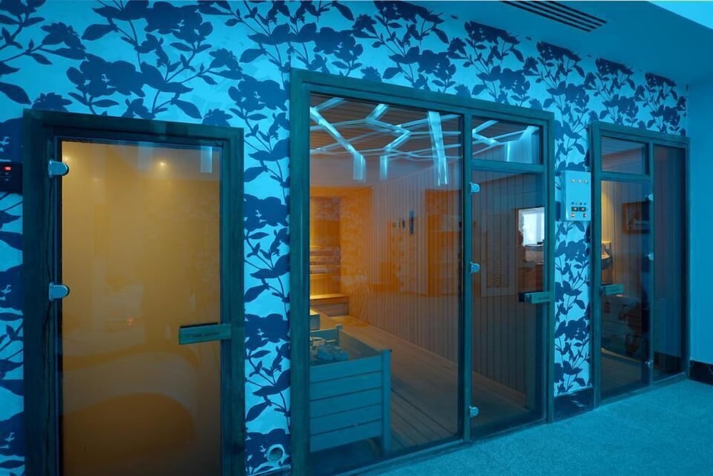Vikingen Infinity Resort & Spa - All Inclusive — Facilities in Alanya