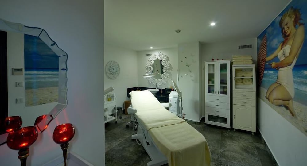 Vikingen Infinity Resort & Spa - All Inclusive — Facilities in Alanya