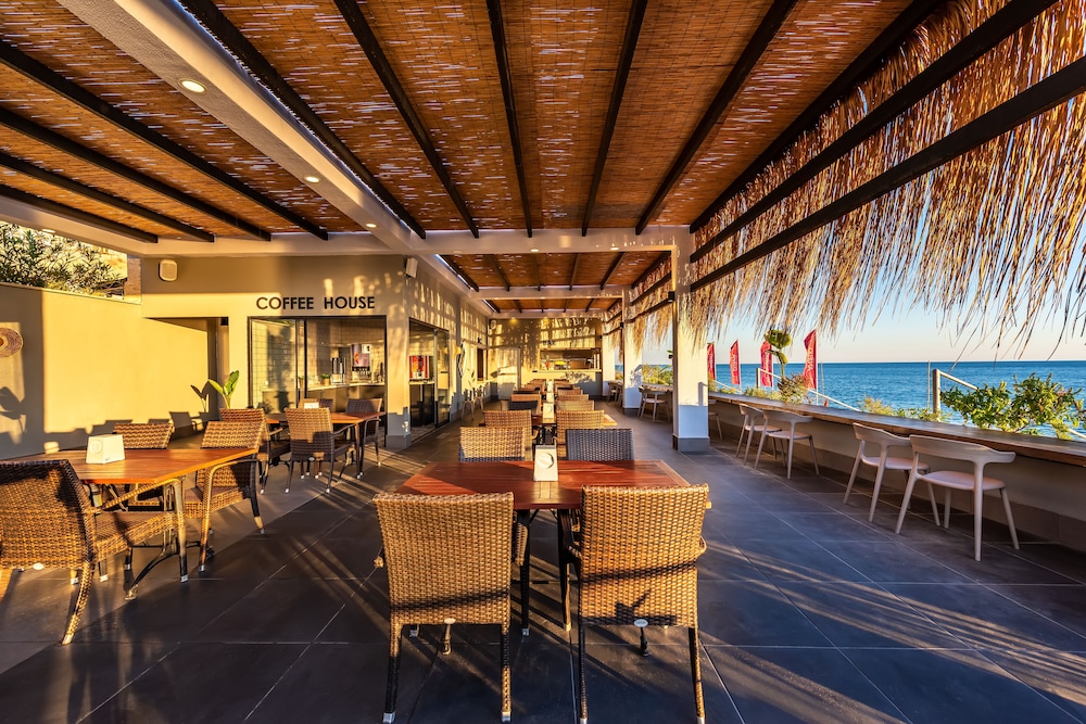White City Beach - Adults Only — Restaurant & bars in Alanya