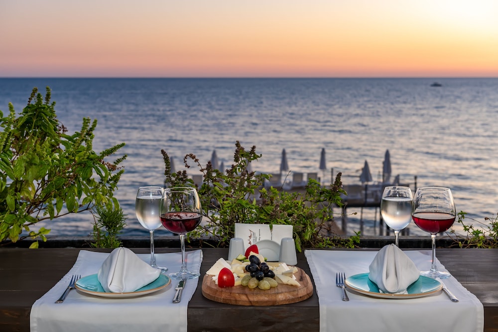 White City Beach - Adults Only — Restaurant & bars in Alanya