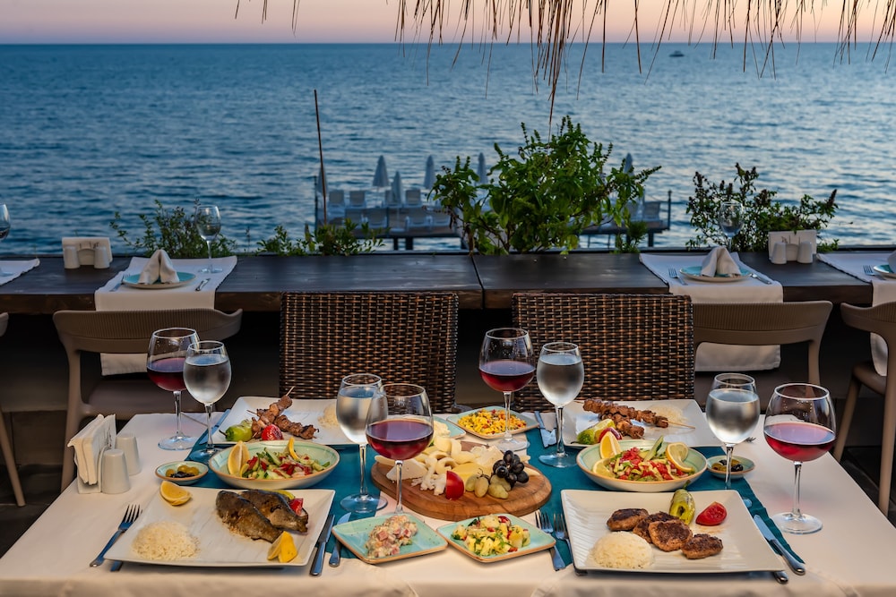 White City Beach - Adults Only — Restaurant & bars in Alanya