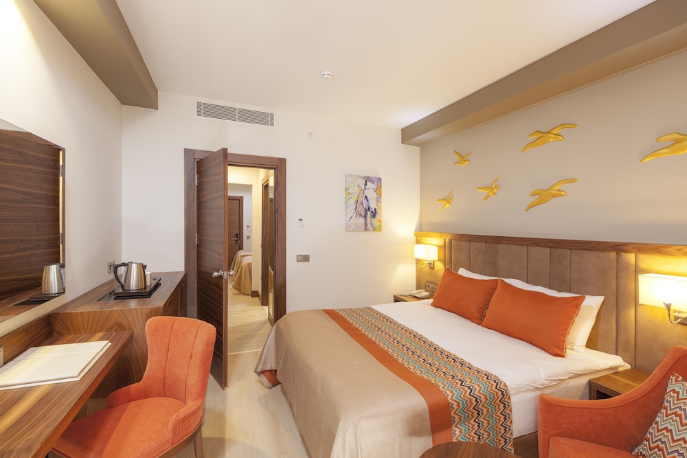 Side Royal Palace Hotel & Spa - All Inclusive — Hotel rooms in Side