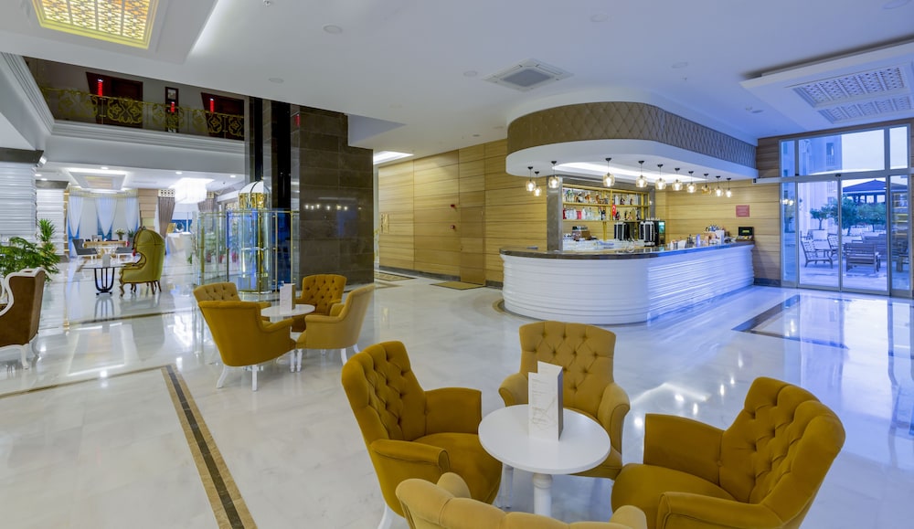 Side Royal Palace Hotel & Spa - All Inclusive — Restaurant & bars in Side