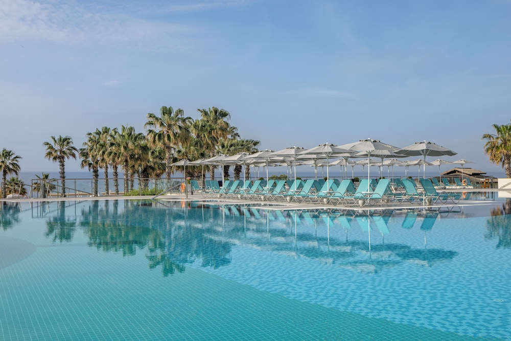 Arcanus Hotels Sorgun - All Inclusive — Pool in Side