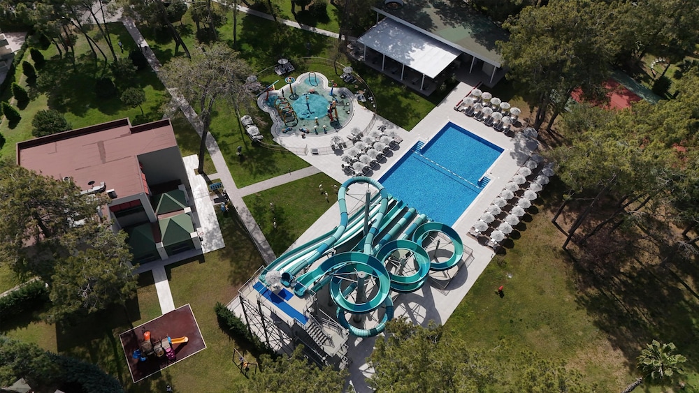 Arcanus Hotels Sorgun - All Inclusive — Pool in Side