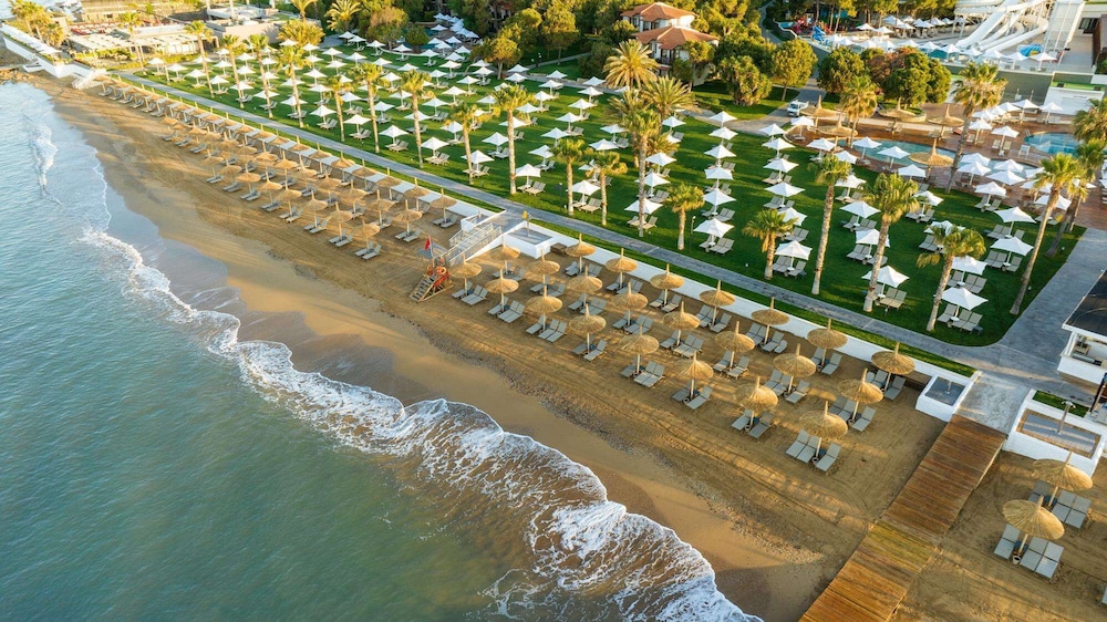 Voyage Sorgun — Beach in Side